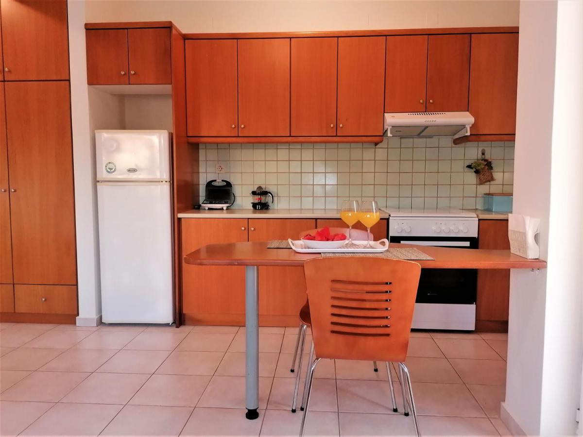 Emerald Apartment 2 Halepa Chrissi Akti Chania Exterior foto